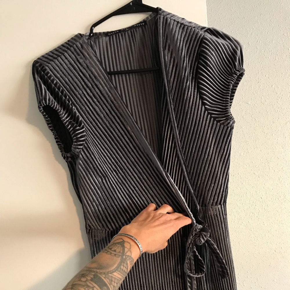 Maxi dress tag still on